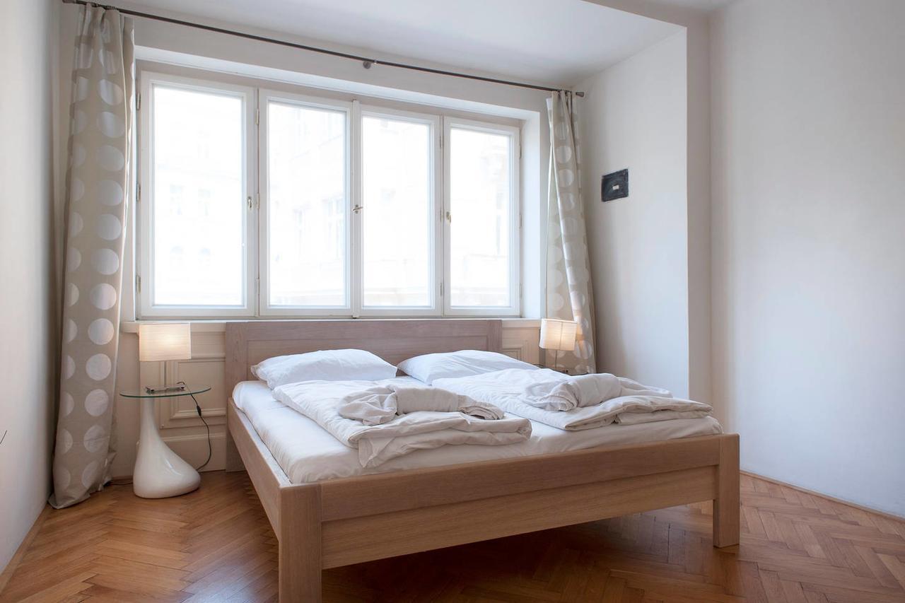 Apart Otel Dlouha - Old Town Prag