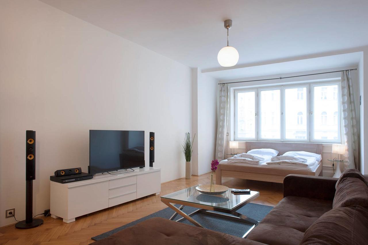 Dlouha - Old Town Apart Otel 4*